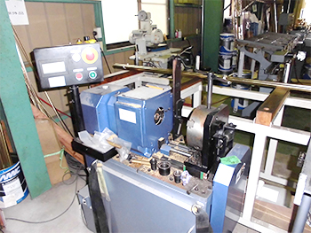 手動先付加工機（IBC-50H）
